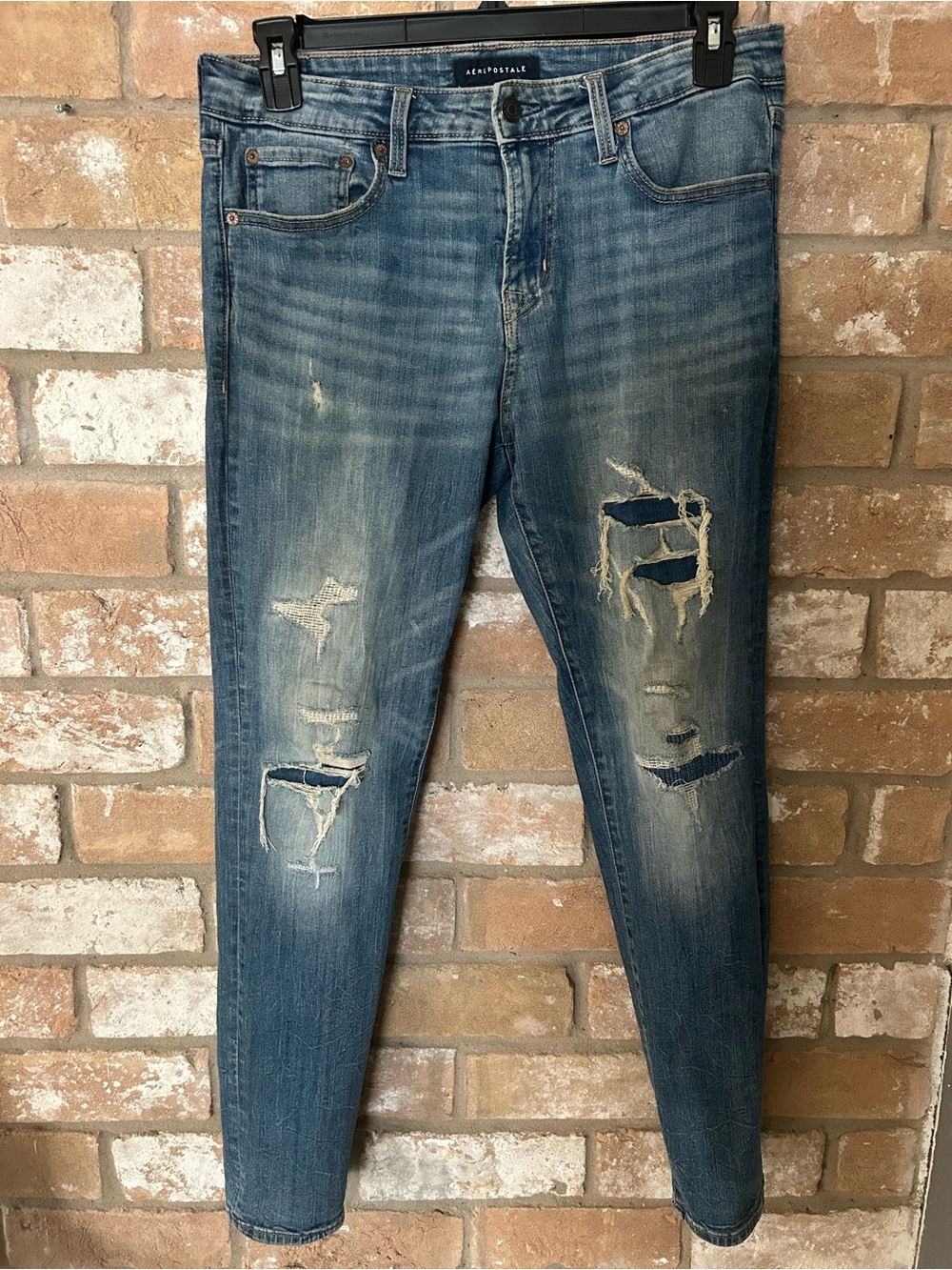 Aeropostale Distressed Blue Skinny Jeans. Mens 32X30.